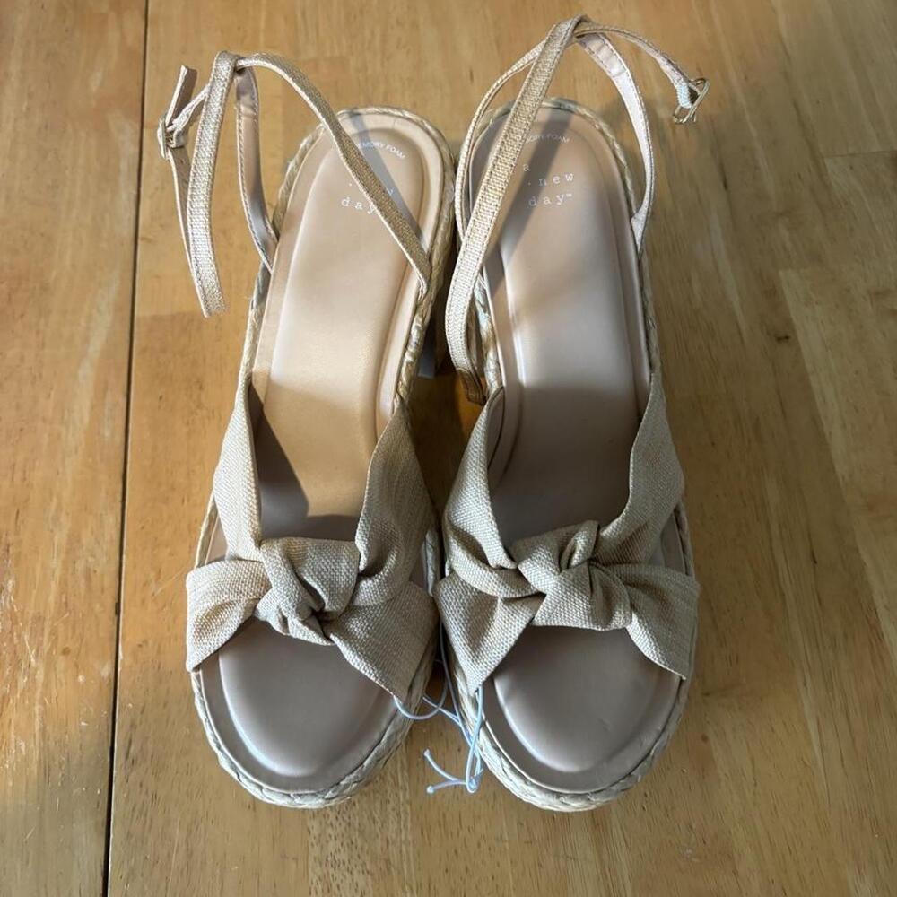 A New Day Women's Sandal Tan Size 11 Knotted Espadrille Platform Block Heel